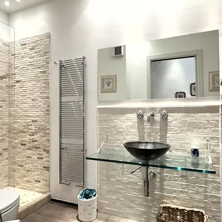 Liberty Townhouse Apartment